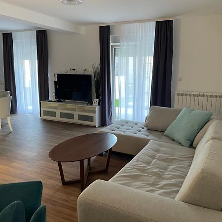 Deluxe Apartment Magnolia 2 Belgrad Rum bild